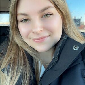 Meet your Posher, Tabitha